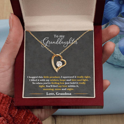 ( Almost sold out) Gift To My Lovely Granddaughter Single Heart : A Grandmother's Mother's Heartfelt Message