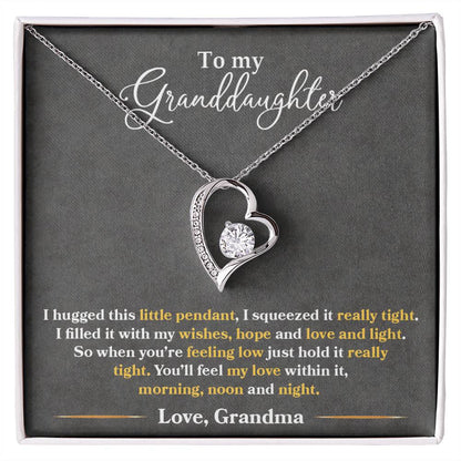 ( Almost sold out) Gift To My Lovely Granddaughter Single Heart : A Grandmother's Mother's Heartfelt Message